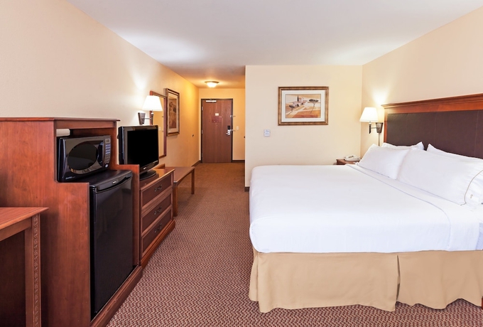 Imagen de la habitación del Hotel Holiday Inn Express and Suites Laredo-event Center Area, An Ihg. Foto 4