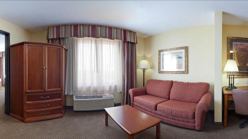 Imagen de la habitación del Hotel Holiday Inn Express and Suites Laredo-event Center Area, An Ihg. Foto 5