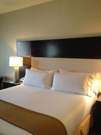 Imagen de la habitación del Hotel Holiday Inn Express and Suites Las Vegas Sw - Spring Valley, An Ihg. Foto 4