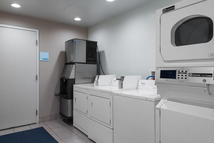 Imagen general del Hotel Holiday Inn Express and Suites Lathrop - South Stockton, An Ihg. Foto 2
