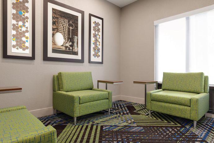 Imagen de los interiores del Hotel Holiday Inn Express and Suites Lavonia, an IHG. Foto 14