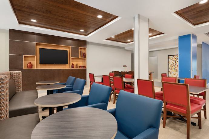 Imagen de los interiores del Hotel Holiday Inn Express and Suites Lavonia, an IHG. Foto 18