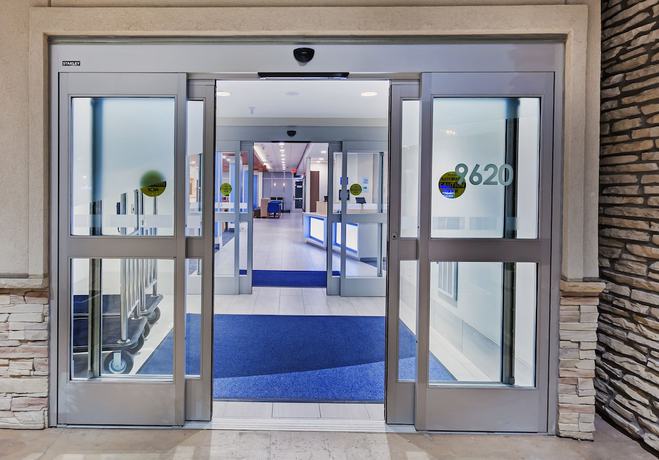 Imagen de los interiores del Hotel Holiday Inn Express and Suites Lenexa - Overland Park Area, An Ihg. Foto 17