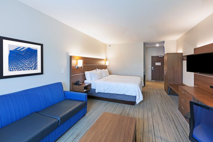 Imagen de la habitación del Hotel Holiday Inn Express and Suites Lenexa - Overland Park Area, An Ihg. Foto 12