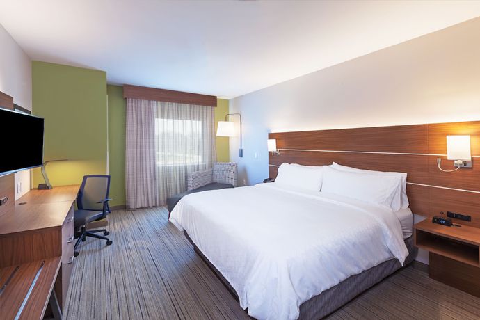 Imagen de la habitación del Hotel Holiday Inn Express and Suites Lenexa - Overland Park Area, An Ihg. Foto 13