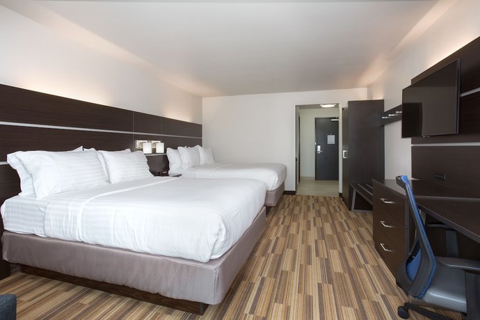 Imagen de la habitación del Hotel Holiday Inn Express and Suites Lincoln I - 80, An Ihg. Foto 3