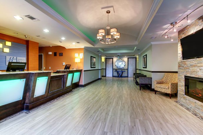 Imagen de los interiores del Hotel Holiday Inn Express and Suites Live Oak, An Ihg. Foto 19