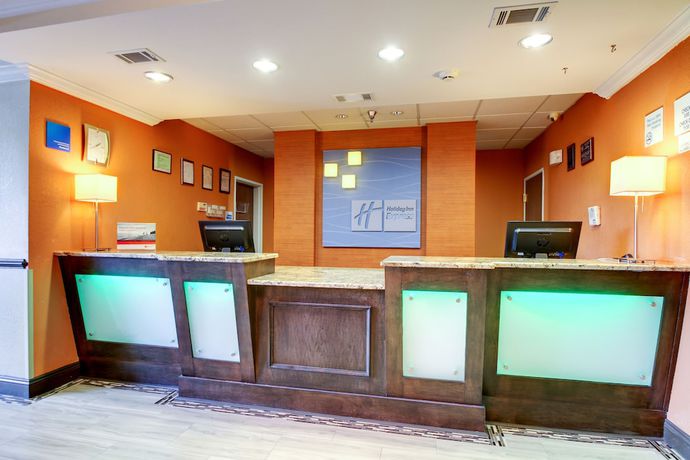 Imagen de los interiores del Hotel Holiday Inn Express and Suites Live Oak, An Ihg. Foto 20