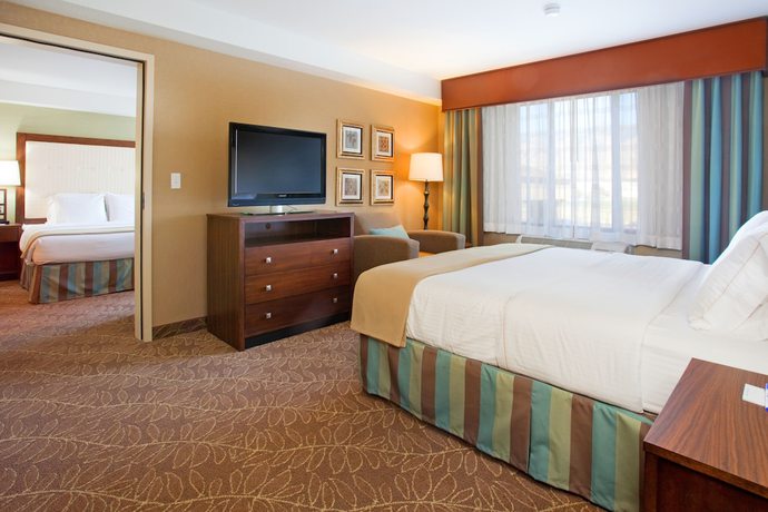 Imagen de la habitación del Hotel Holiday Inn Express and Suites Logan by IHG. Foto 12