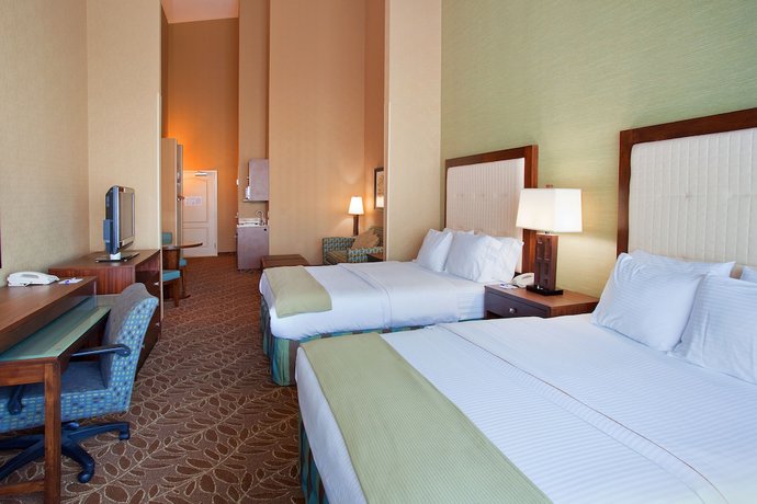 Imagen de la habitación del Hotel Holiday Inn Express and Suites Logan by IHG. Foto 18