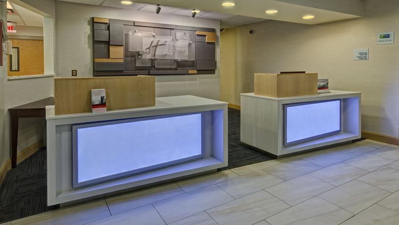 Imagen de los interiores del Hotel Holiday Inn Express and Suites London, An Ihg. Foto 19