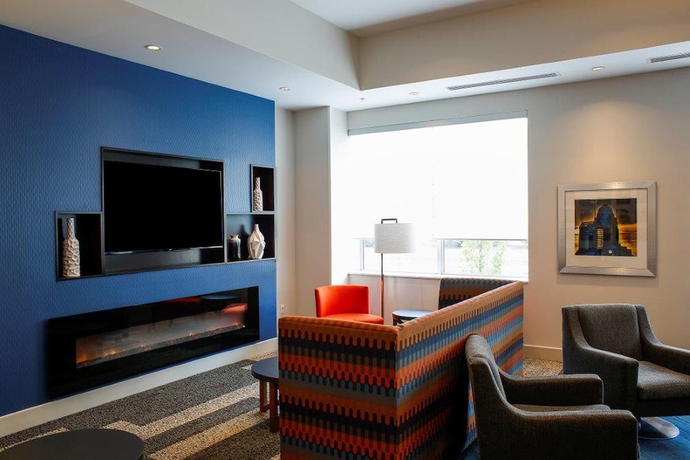Imagen de los interiores del Hotel Holiday Inn Express and Suites Louisville Downtown, An Ihg. Foto 11