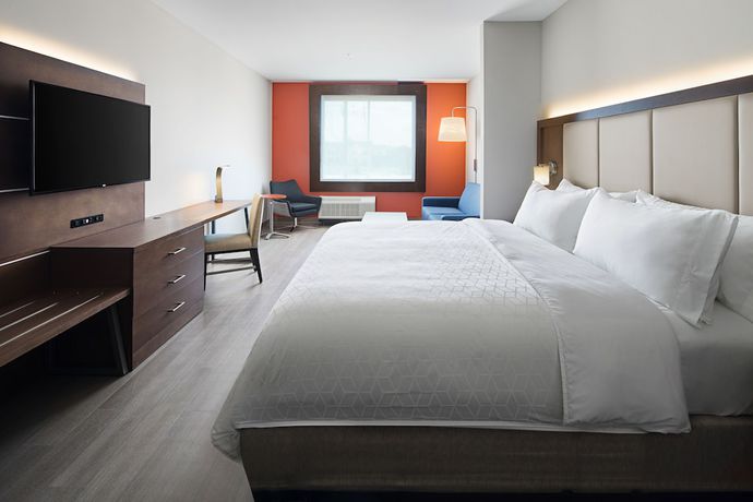 Imagen de la habitación del Hotel Holiday Inn Express and Suites Lubbock Central - Univ Area, An Ihg. Foto 7