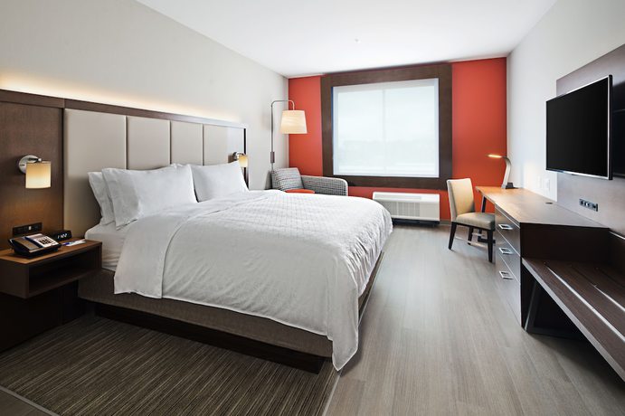 Imagen de la habitación del Hotel Holiday Inn Express and Suites Lubbock Central - Univ Area, An Ihg. Foto 11