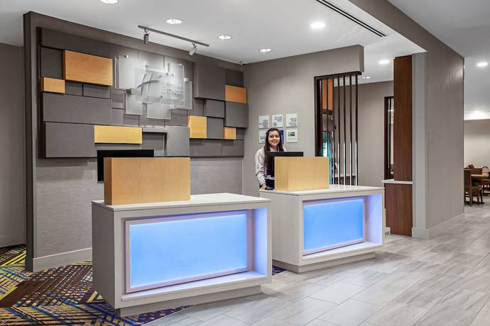 Imagen de los interiores del Hotel Holiday Inn Express and Suites Lubbock Central - Univ Area, An Ihg. Foto 17