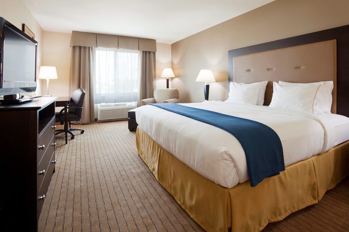 Imagen de la habitación del Hotel Holiday Inn Express and Suites Madison-Verona, an IHG. Foto 10