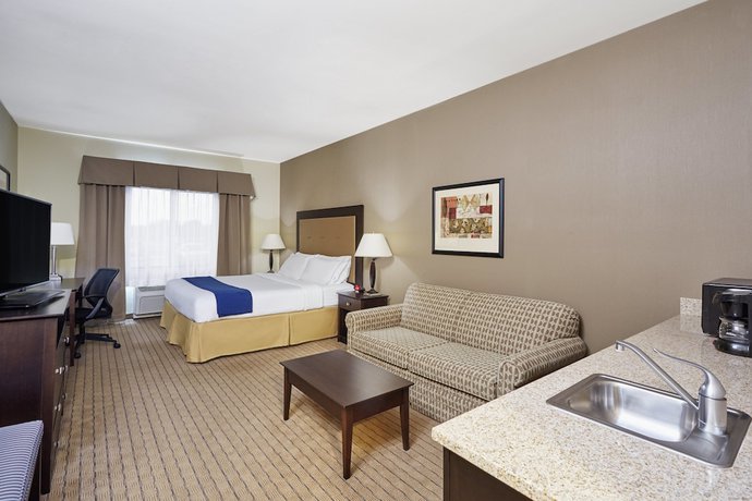 Imagen de la habitación del Hotel Holiday Inn Express and Suites Madison-Verona, an IHG. Foto 15