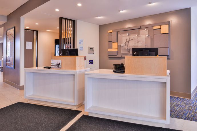 Imagen de los interiores del Hotel Holiday Inn Express and Suites Mall of America - MSP Airport, an IHG. Foto 17
