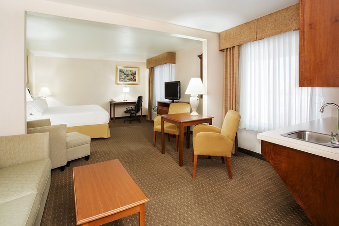 Imagen de la habitación del Hotel Holiday Inn Express and Suites Marion, An Ihg, Marion. Foto 12