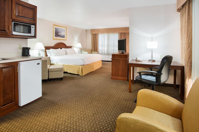 Imagen de la habitación del Hotel Holiday Inn Express and Suites Marion, An Ihg, Marion. Foto 13