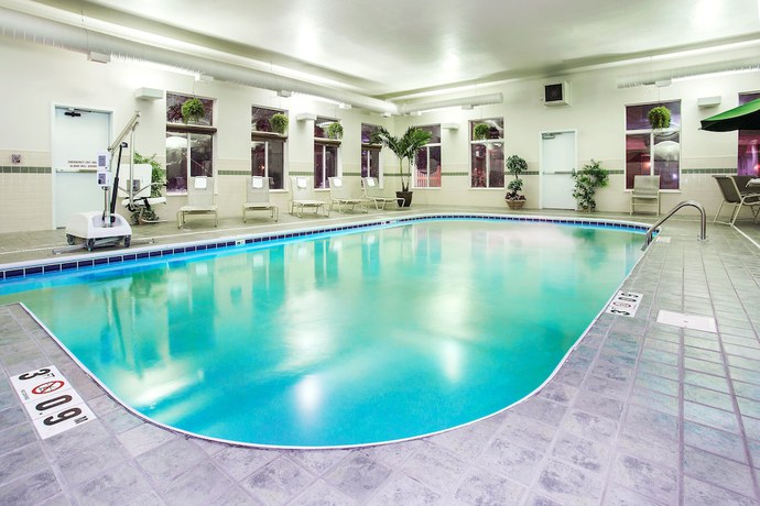 Imagen de la piscina del Hotel Holiday Inn Express and Suites Marion, An Ihg, Marion. Foto 20