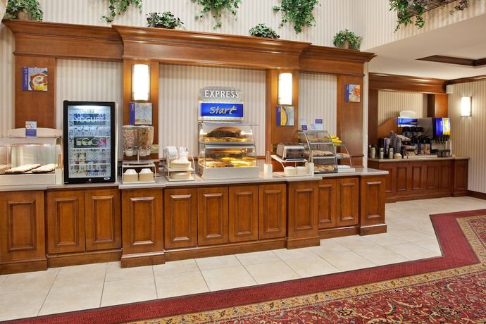 Imagen del bar/restaurante del Hotel Holiday Inn Express and Suites Marion, An Ihg, Marion. Foto 5