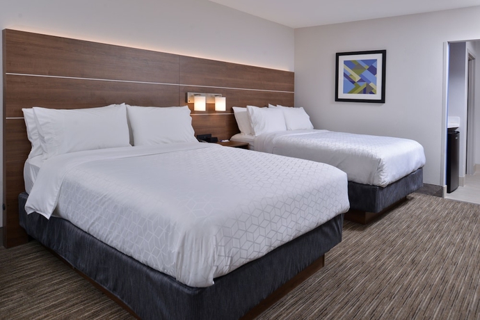Imagen de la habitación del Hotel Holiday Inn Express and Suites Marshalltown, An Ihg. Foto 10