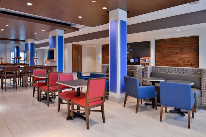 Imagen de los interiores del Hotel Holiday Inn Express and Suites Marshalltown, An Ihg. Foto 15
