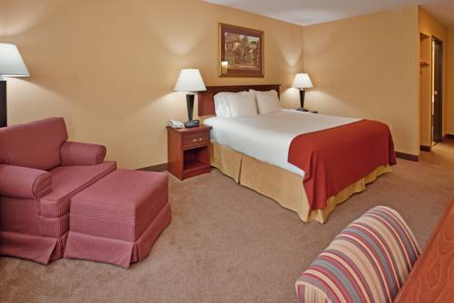 Imagen de la habitación del Hotel Holiday Inn Express and Suites Maryville, An Ihg. Foto 7