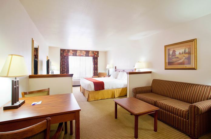 Imagen de la habitación del Hotel Holiday Inn Express and Suites Mattoon, An Ihg. Foto 4