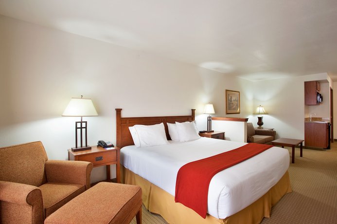 Imagen de la habitación del Hotel Holiday Inn Express and Suites Mattoon, An Ihg. Foto 5