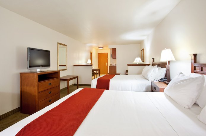Imagen de la habitación del Hotel Holiday Inn Express and Suites Mattoon, An Ihg. Foto 9