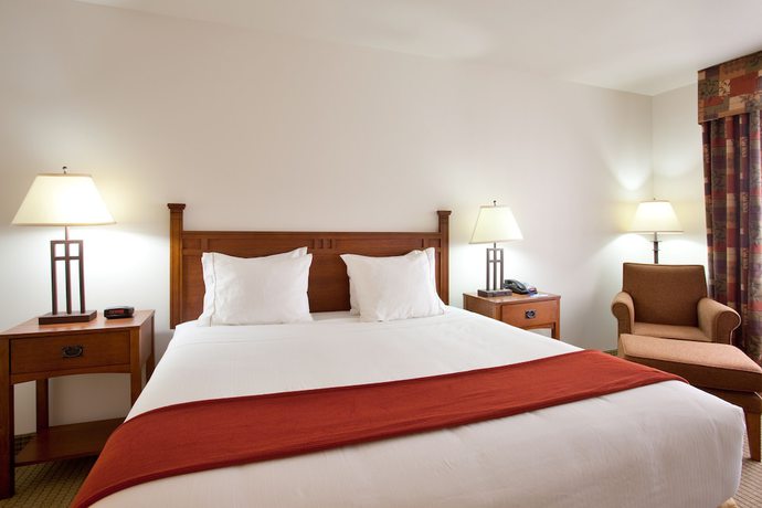 Imagen de la habitación del Hotel Holiday Inn Express and Suites Mattoon, An Ihg. Foto 10