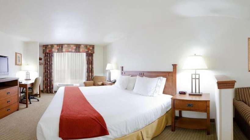 Imagen de la habitación del Hotel Holiday Inn Express and Suites Mattoon, An Ihg. Foto 15