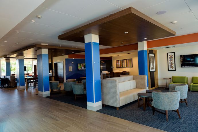 Imagen de los interiores del Hotel Holiday Inn Express and Suites Mckinney - Frisco East, An Ihg. Foto 17