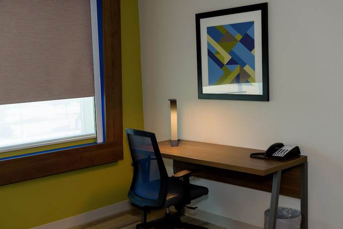 Imagen de la habitación del Hotel Holiday Inn Express and Suites Mckinney - Frisco East, An Ihg. Foto 13