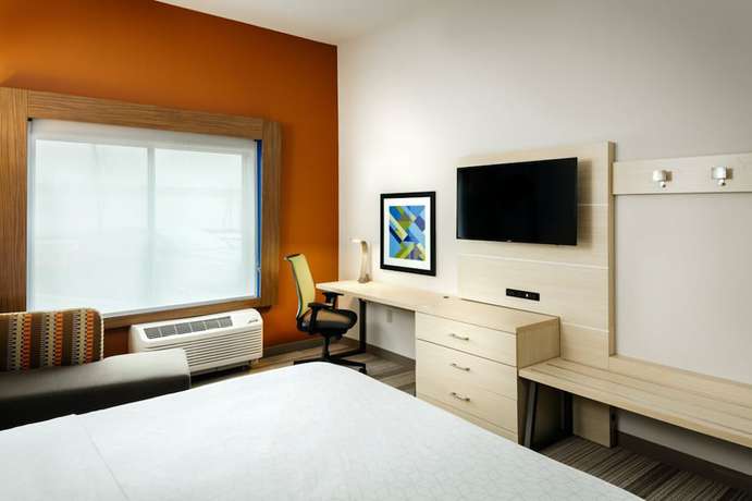 Imagen de la habitación del Hotel Holiday Inn Express and Suites Medford, An Ihg. Foto 15