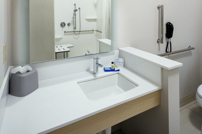 Imagen de la habitación del Hotel Holiday Inn Express and Suites Medford, An Ihg. Foto 17