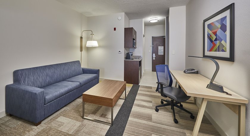 Imagen de la habitación del Hotel Holiday Inn Express and Suites Medford-central Point, An Ihg. Foto 5