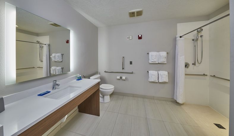 Imagen de la habitación del Hotel Holiday Inn Express and Suites Medford-central Point, An Ihg. Foto 15