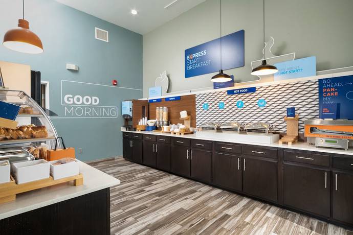 Imagen del bar/restaurante del Hotel Holiday Inn Express and Suites Memphis Arpt Elvis Presley Blv, an IHG. Foto 5