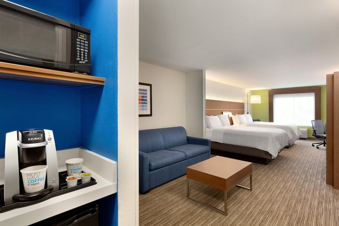 Imagen de la habitación del Hotel Holiday Inn Express and Suites Merced, an IHG. Foto 7