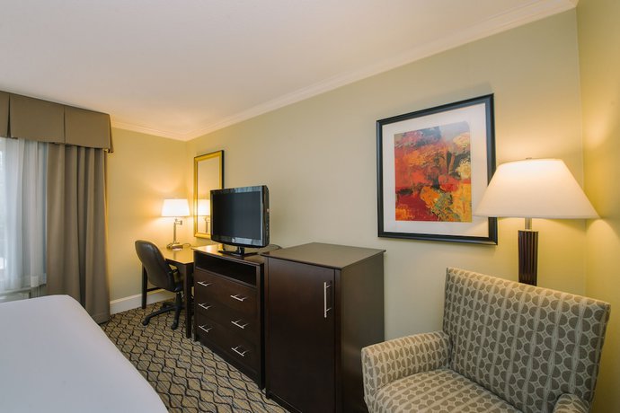 Imagen de la habitación del Hotel Holiday Inn Express and Suites Merrimack, an IHG. Foto 10