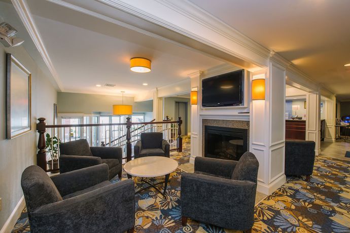 Imagen de los interiores del Hotel Holiday Inn Express and Suites Merrimack, an IHG. Foto 17