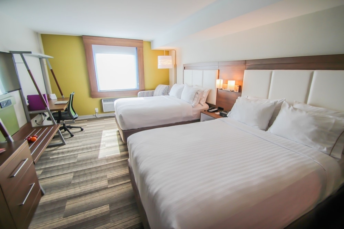 Imagen de la habitación del Hotel Holiday Inn Express and Suites Miami Airport East. Foto 11