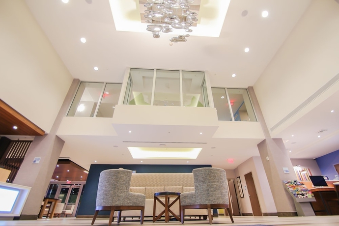 Imagen de los interiores del Hotel Holiday Inn Express and Suites Miami Airport East. Foto 17