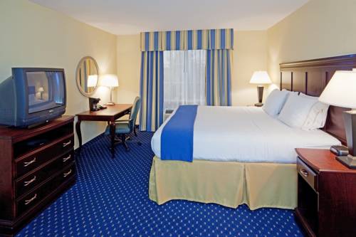 Imagen de la habitación del Hotel Holiday Inn Express and Suites Middleboro Raynham, An Ihg. Foto 8