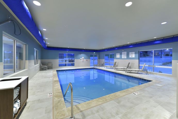 Imagen de la piscina del Hotel Holiday Inn Express and Suites Millersburg, An Ihg. Foto 18