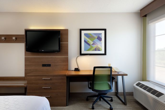 Imagen de la habitación del Hotel Holiday Inn Express and Suites Milton East I-10, An Ihg. Foto 5