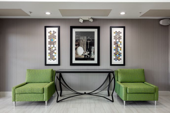 Imagen de los interiores del Hotel Holiday Inn Express and Suites Milton East I-10, An Ihg. Foto 19